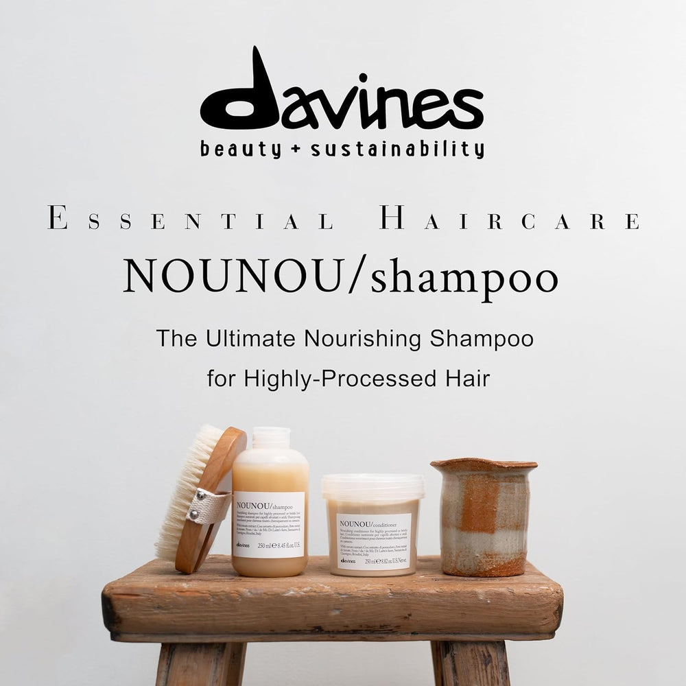 Davines LOVE smoothing shampoo pump producing light lather for gentle cleansing