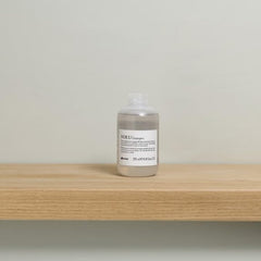 Davines VOLU dispensing gel from the bottle for easy application