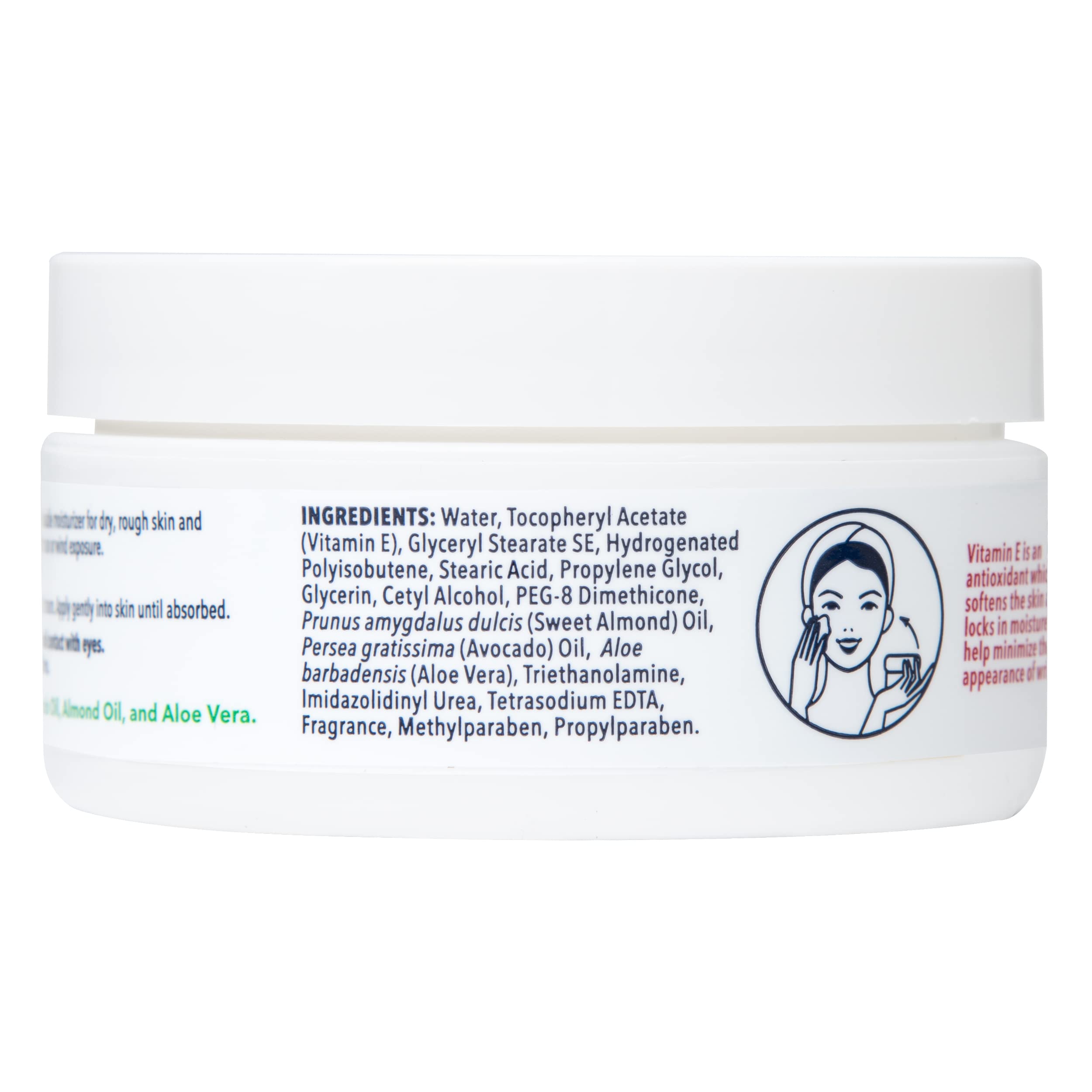 De La Cruz cream spread on hand demonstrating smooth, absorbent finish