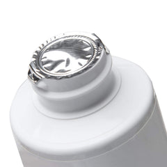 De La Cruz ingredients list closeup emphasizing fragrance-free formulation