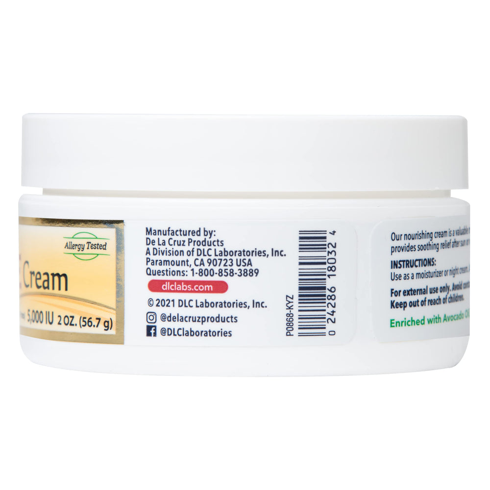 De La Cruz open jar cream texture highlighting rich moisturizing feel