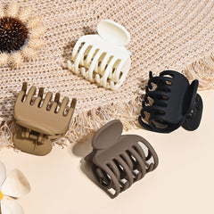 DEEKA clip holding a half-up hairstyle illustrating tidy, secure hold