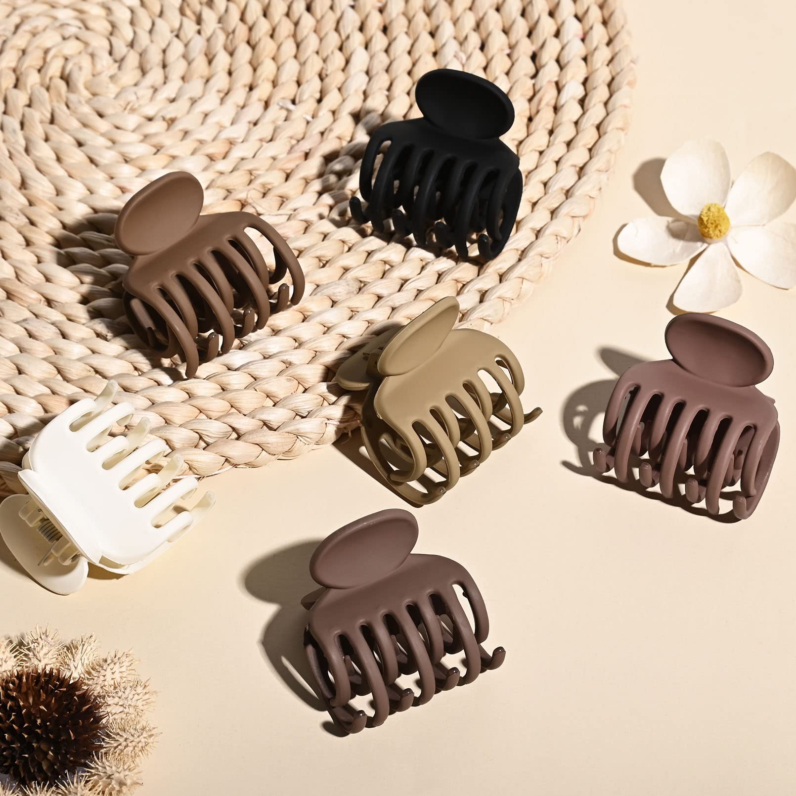 DEEKA clip texture shot highlighting matte finish that reduces slip
