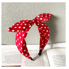 Deghew headband front view showing neat bow and secure fit benefit: instant retro style