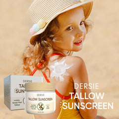 Dersie jar beside coin illustrating compact travel-friendly size