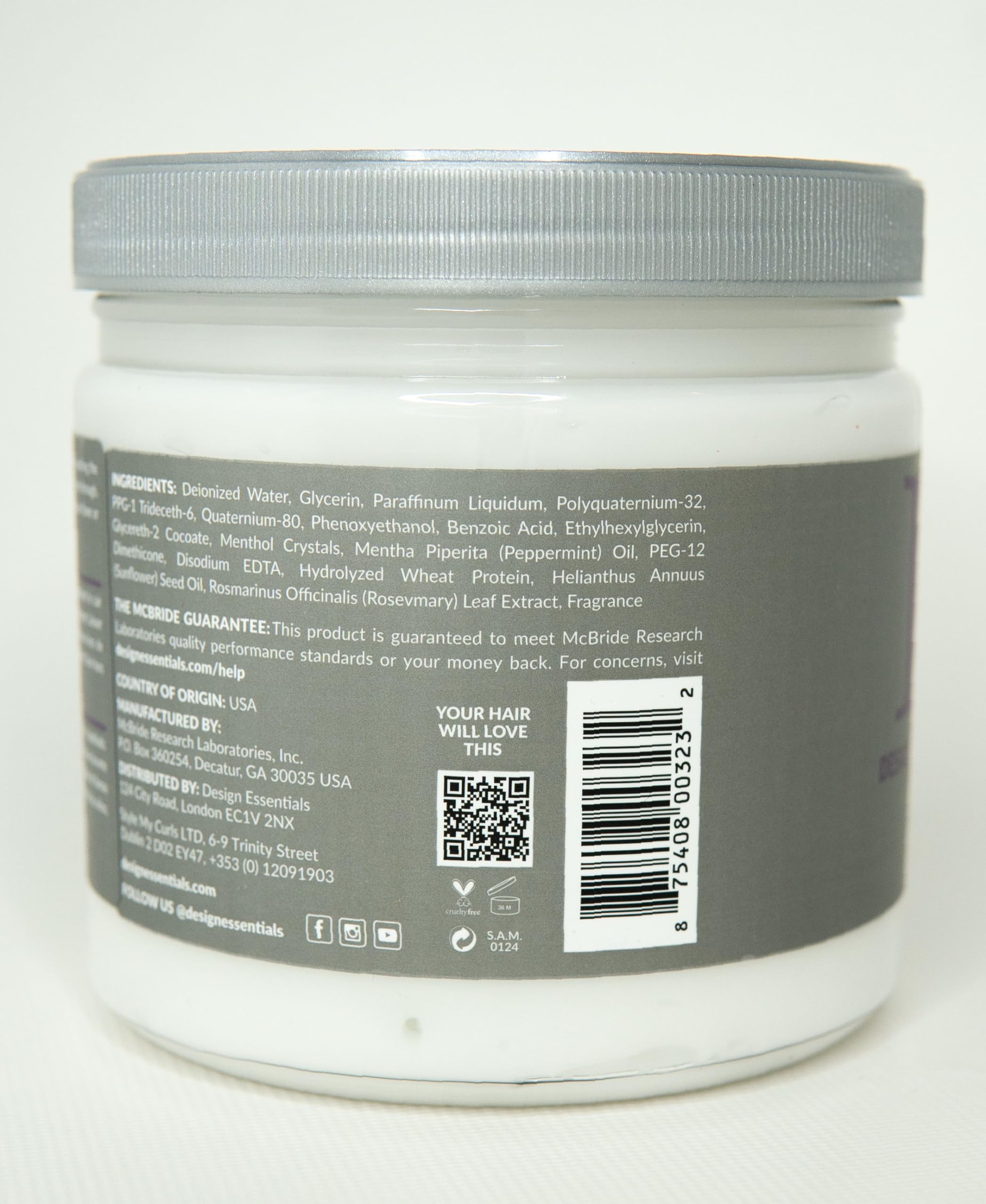 Design Essentials detangling demo with wide-tooth comb, reduces breakage and frizz