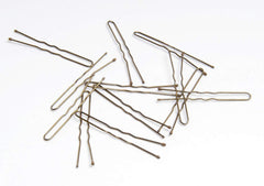 Diane close-up of ball tips protecting hair and easing insertion benefit