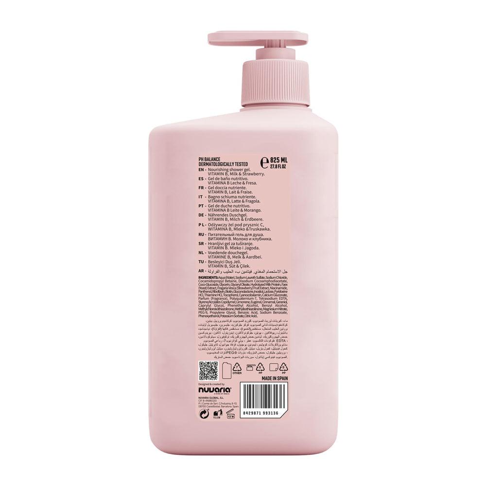 Dicora UrbanFit close-up lather on hand, demonstrates creamy cleansing and moisturizing benefit