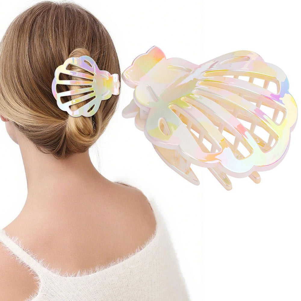 Didder pearl white shell clip front view showing sleek beach-ready look and hold
