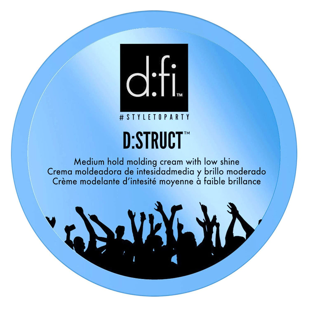 D:FI D:Struct applied by hands styling hair for flexible matte-definition all day