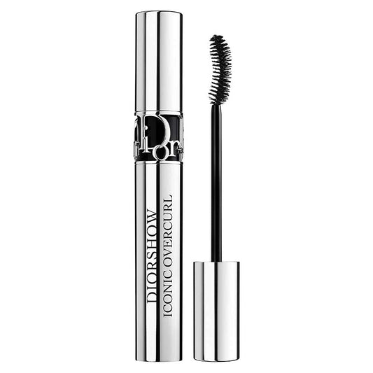Dior front tube showing Diorshow Iconic Overcurl and compact size, boosting confidence