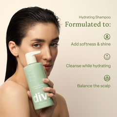 Divi pump dispense closeup demonstrating easy, controlled product access