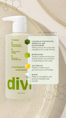Divi shampoo pouring into palm illustrating easy application and low-residue benefit