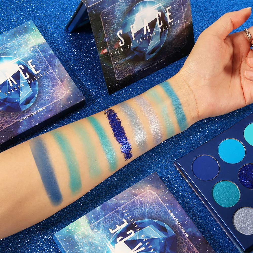 docolor powder texture close-up showing smooth, blendable pigment for easy application