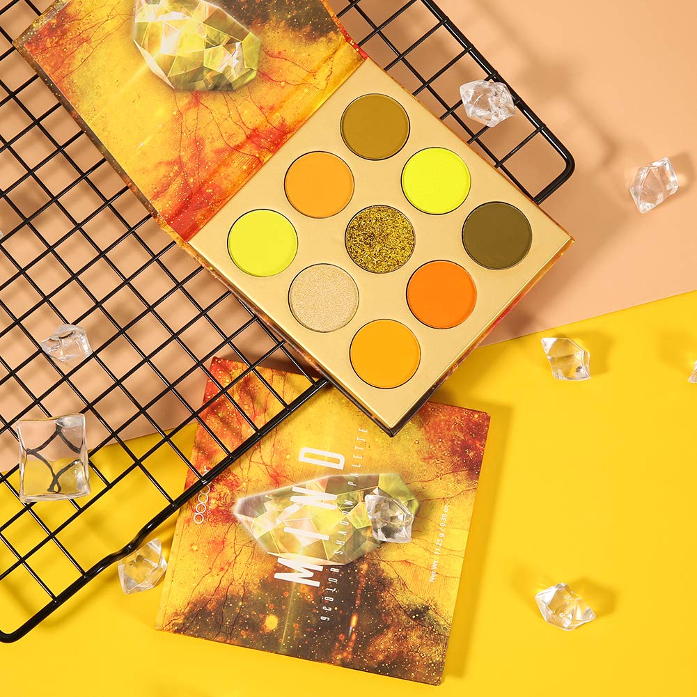 docolor travel size palette in bag highlighting on-the-go convenience