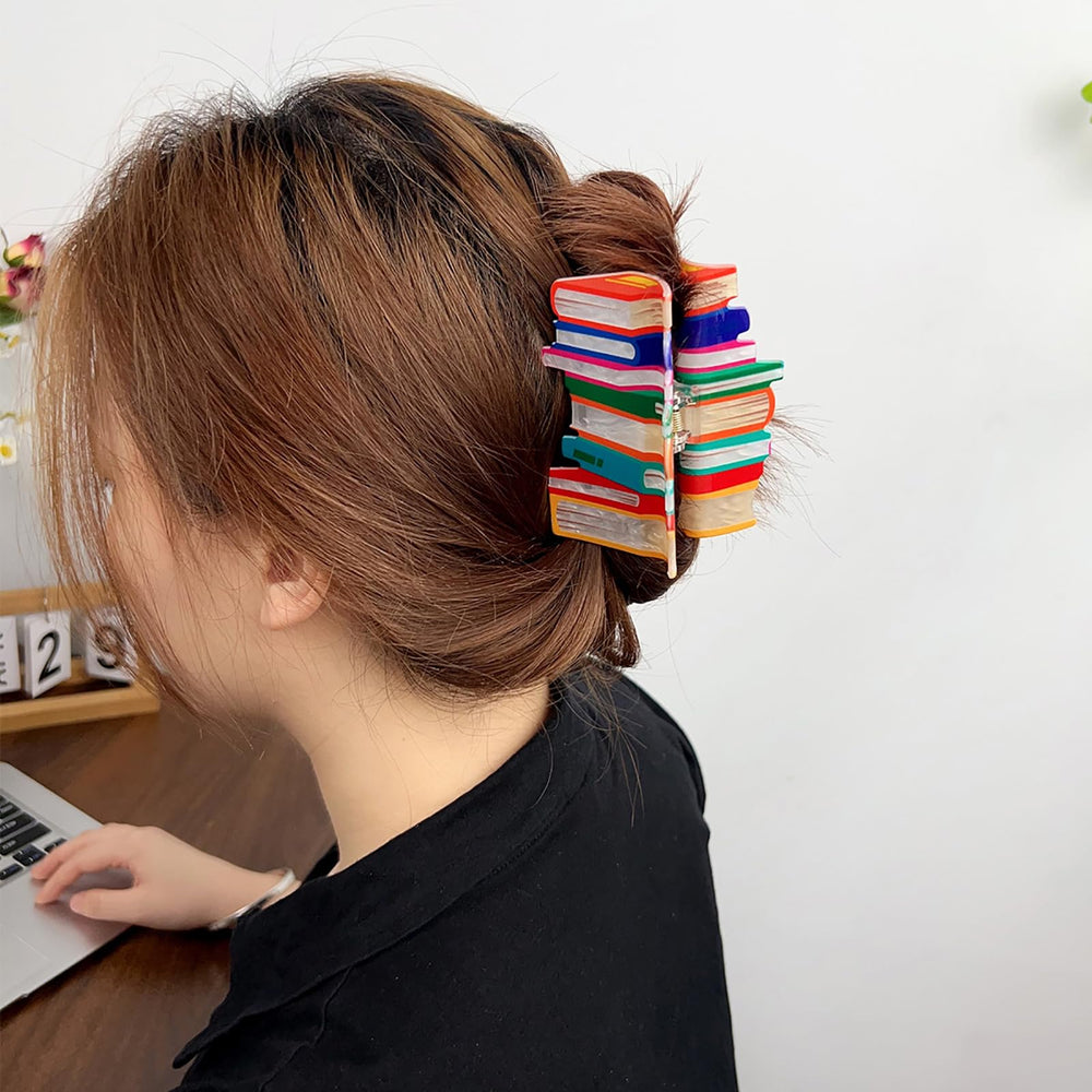 Doneace side profile of acrylic clip highlighting slim durable construction