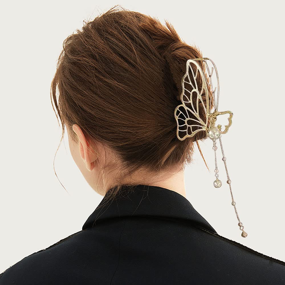 DonLeeving lifestyle flatlay with outfit showing how clips coordinate looks
