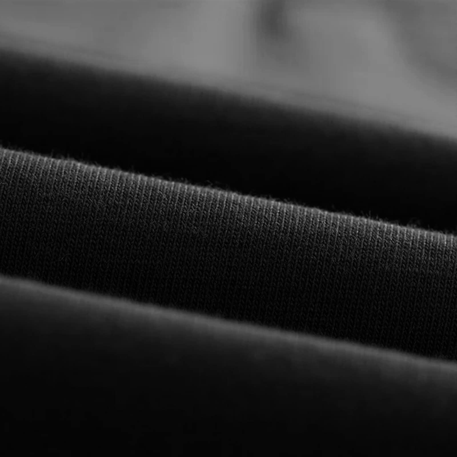 DRESHOW model with ponytail showing gentle grip without creasing hair