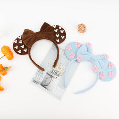 DRESHOW lifestyle park day styling for playful vacation photos