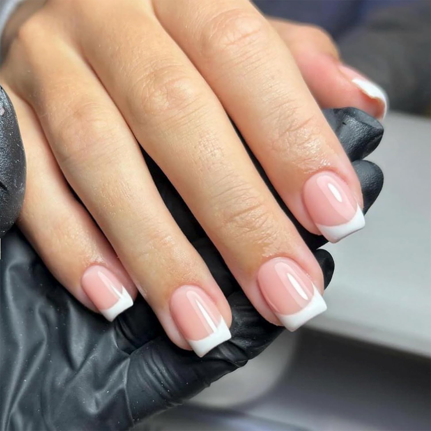 DZPGUONIZ front view of full 24-piece white French tip set showing ready-to-wear benefit