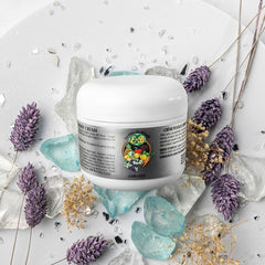 E de B cream texture close-up highlighting smooth blend and quick absorption benefits