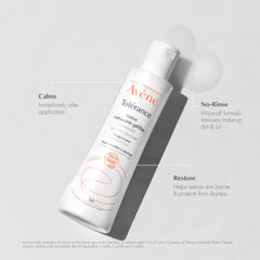 Eau Thermale Avène cleanser dispensed in hand demonstrating mild, non-drying lather