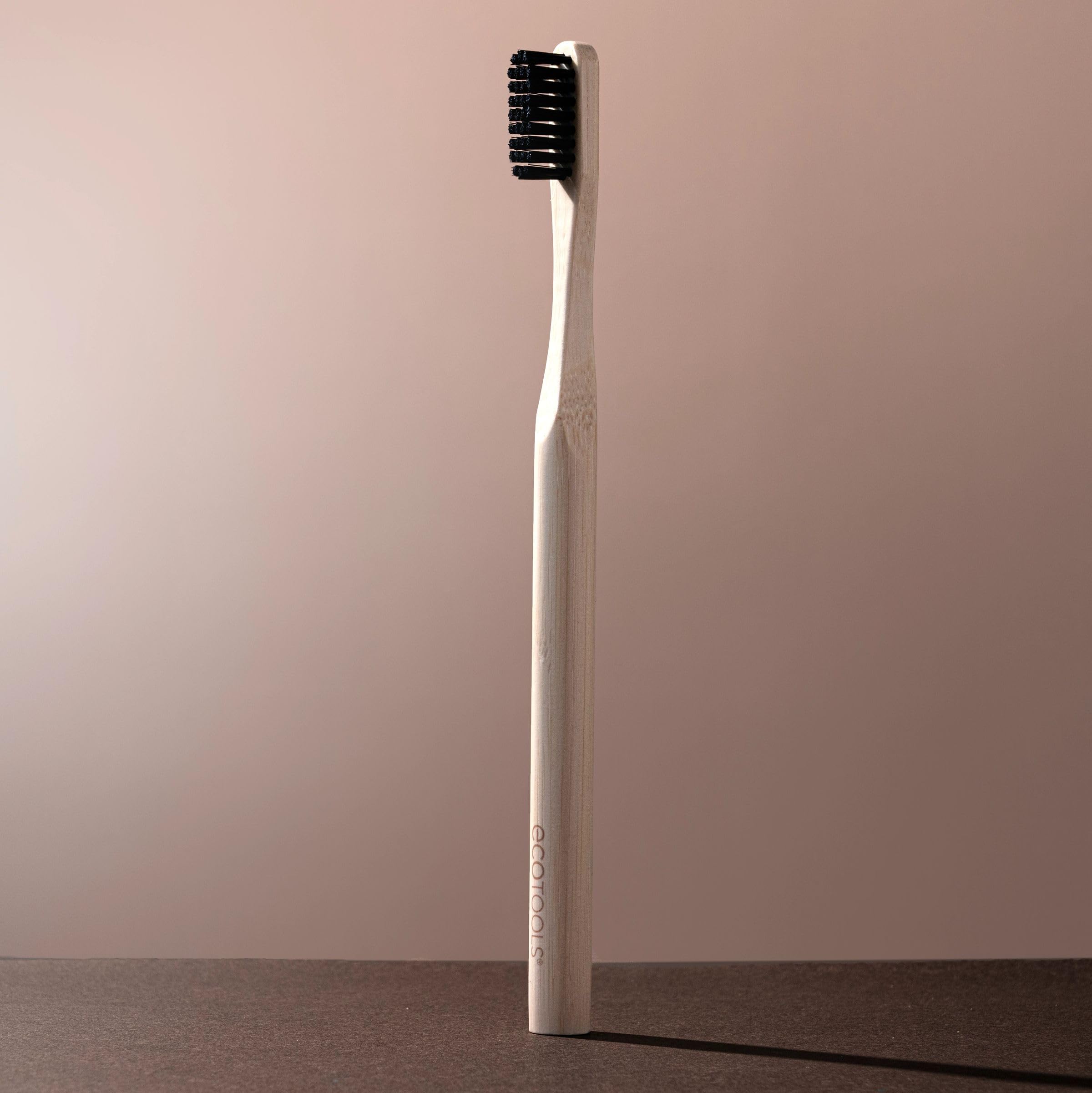 EcoTools handle texture and grip close-up for stable styling benefit