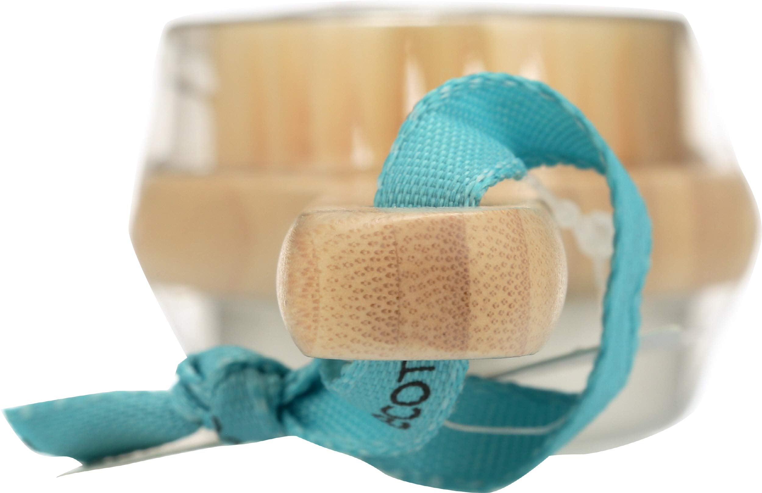 EcoTools packaging and label focus highlighting sustainable materials and features