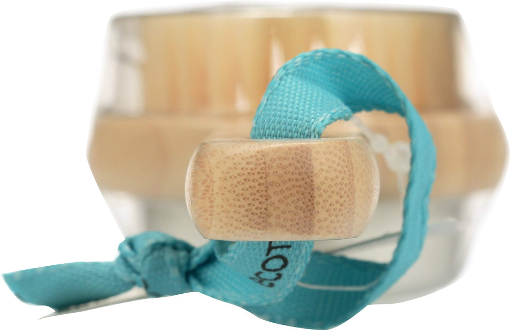 EcoTools packaging and label focus highlighting sustainable materials and features