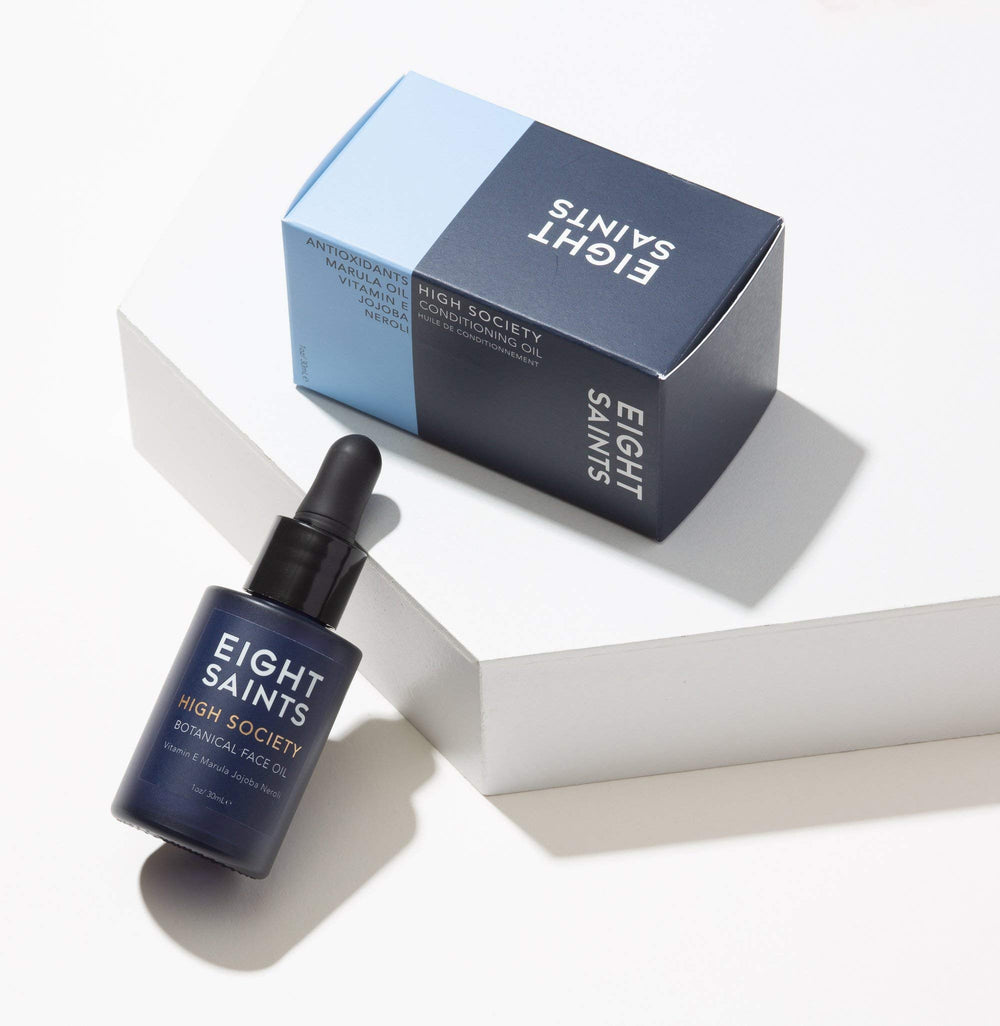 Eight Saints oil texture close-up drop illustrating lightweight absorption