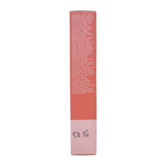 Eight Saints model applying eye cream showing easy absorption benefit