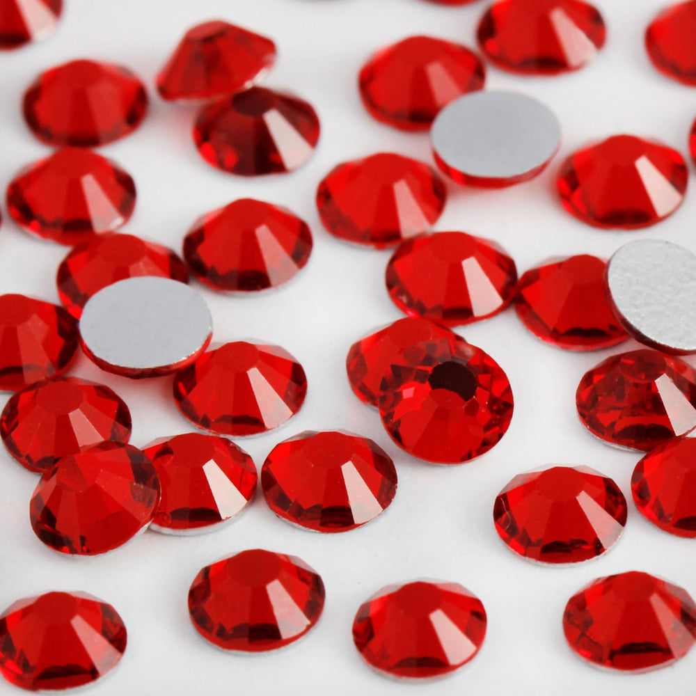ELEEGEM front packaging showing 2000pcs Light Siam rhinestones and quantity benefit