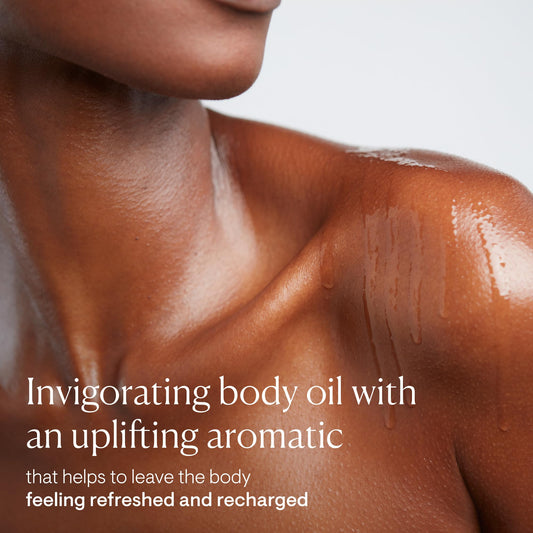 ELEMIS Cellutox oil texture poured to show lightweight absorbent feel and hydration