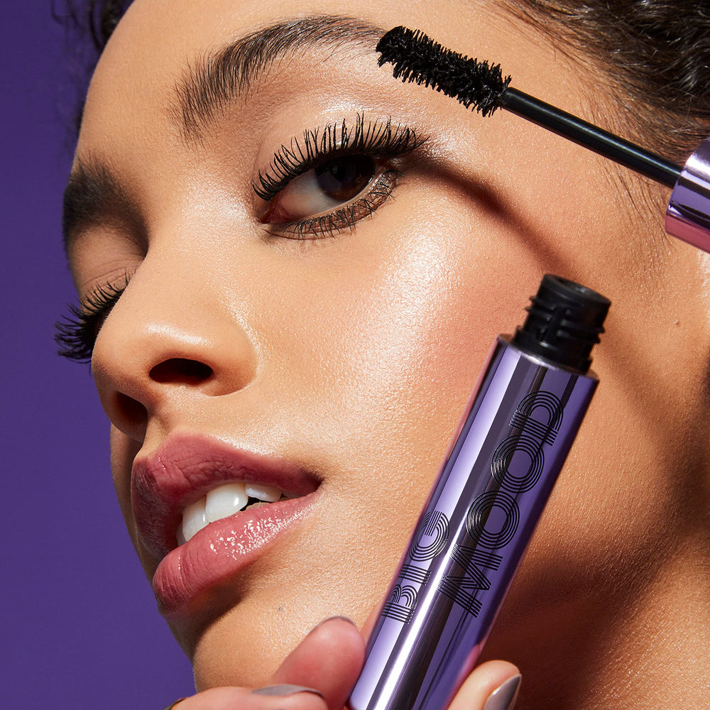 e.l.f. Big Mood Mascara packaging label detail listing jojoba wax and volume benefits