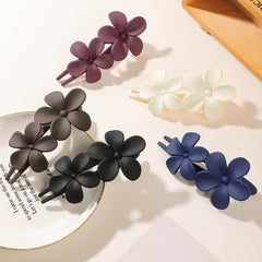 Eliongpu floral clips styled for a wedding showing elegant accents