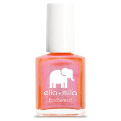 ella+mila brush stroke of Aurora Lights demonstrating smooth application benefit