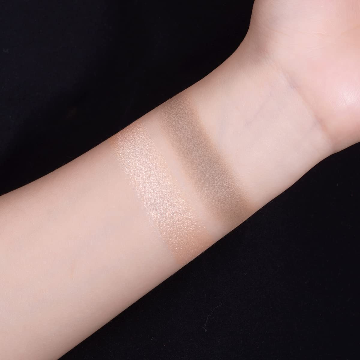 ELLESY brush and powder texture closeup showing silky finish and easy blending