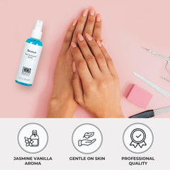 EMMA Beauty cleaning a gel brush to remove residue and extend brush life