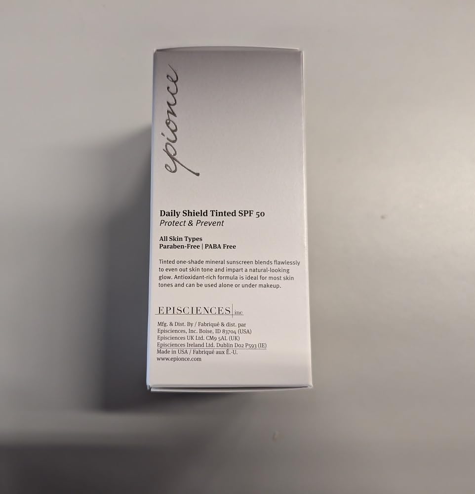 Epionce applied under foundation showing primer-like smoothing benefit