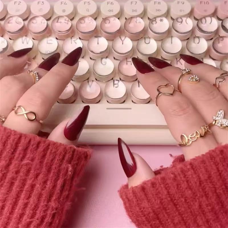 ERRECI installed keycaps on laptop while typing showing comfort for long nails