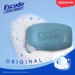 Escudo Ultra-Protect rich lather texture demonstrating creamy foam for effective cleansing