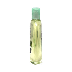 Eskinol foam texture closeup illustrating gentle lather for effective cleansing