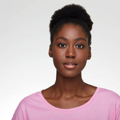 essence gloss applied on lips demonstrating high-shine effect benefit