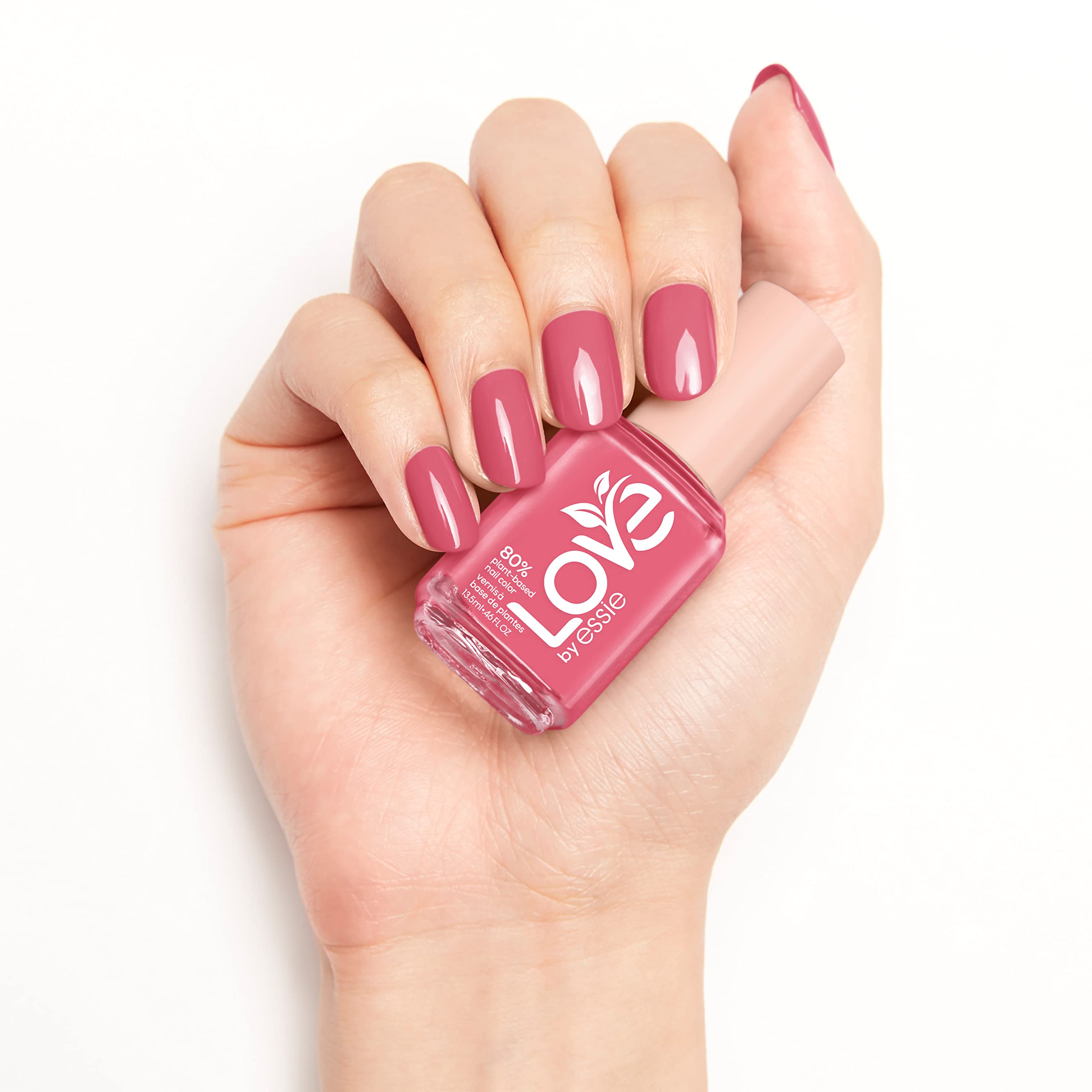 essie application scene with all-in-one coat showing sealed long-wear benefit
