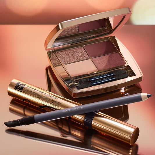 Estée Lauder gel pencil tip close-up showing smooth pigment and precision