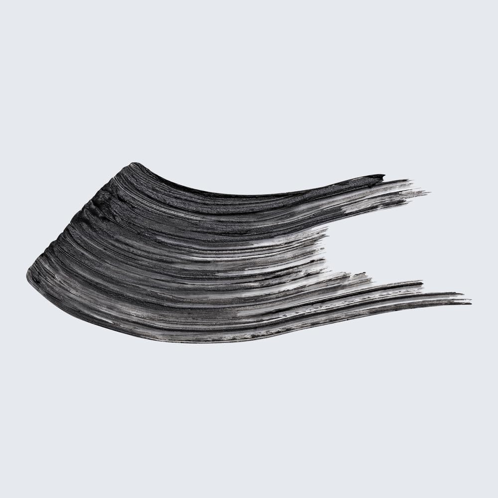 Estée Lauder Lash-Xtender brush close-up highlighting micro-fiber precision