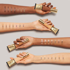 Estée Lauder shade 3C2 Pebble swatch on skin showing true color match benefit