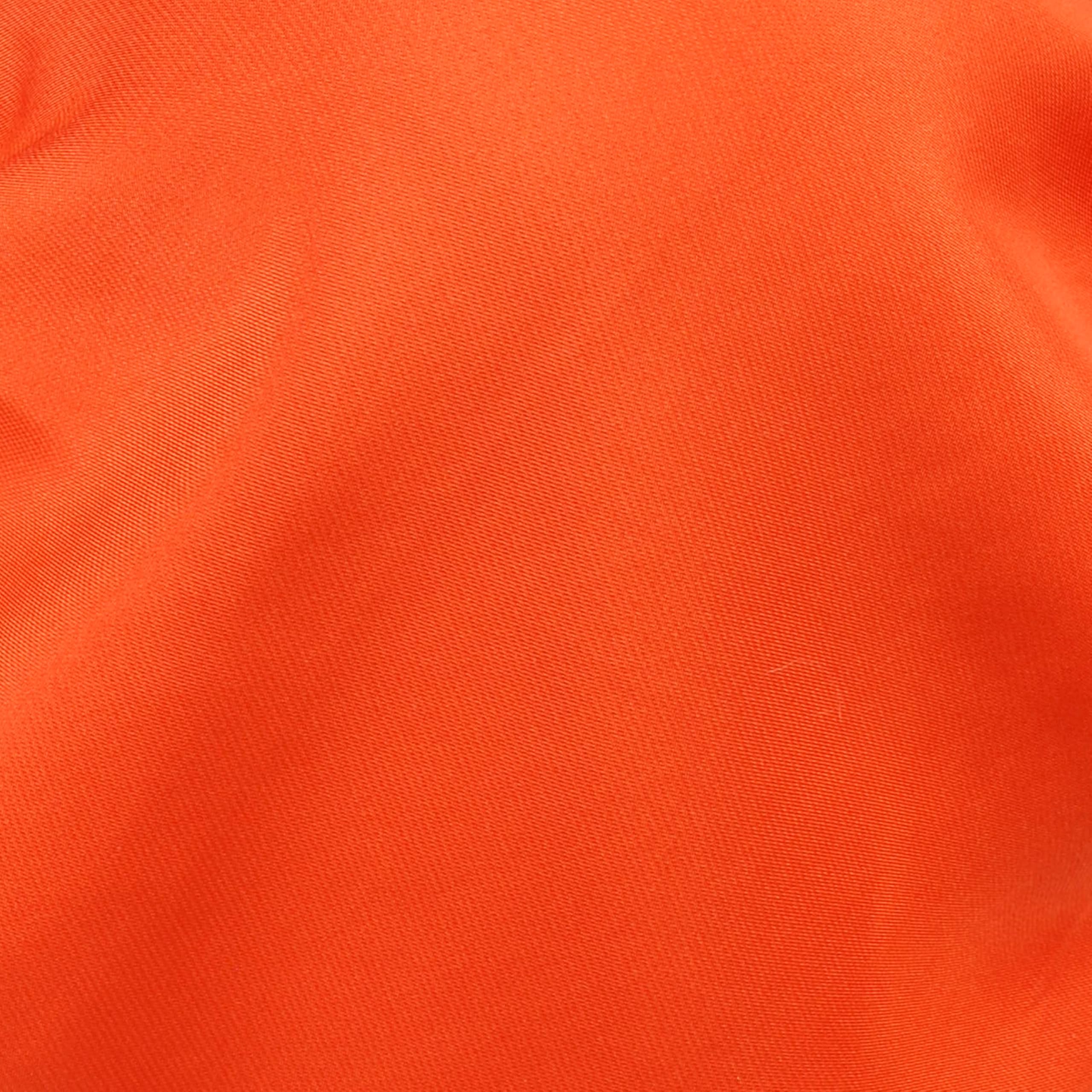 Evolve satin sunset label and stitching detail showing quality construction benefit