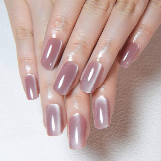 evpct close-up of cat-eye stripe and chrome shimmer — striking reflective detail