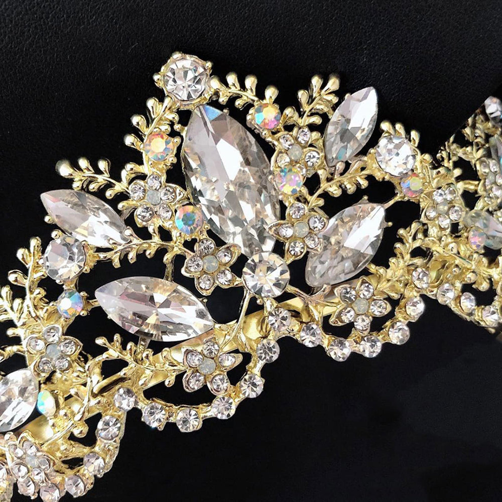 Exacoo tiara packaged as gift highlighting presentation and ready-gift appeal